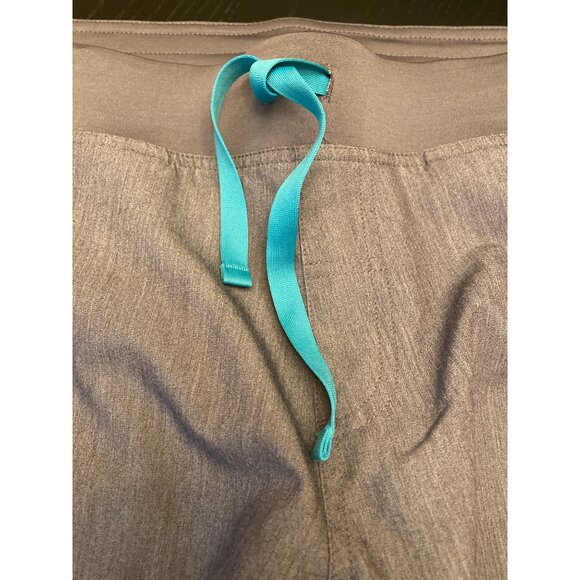 FIGS Light Gray Straight Leg Pants Elastic Waist Drawstring Pockets Size Large - Picture 2 of 6